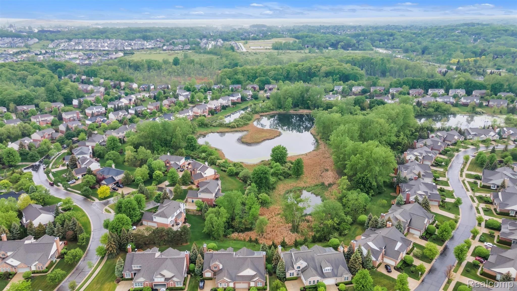 3570 Tremonte Circle Rochester, MI 48306 - Photo 31 of 33 Silvercreek Community Ariel View.jpg