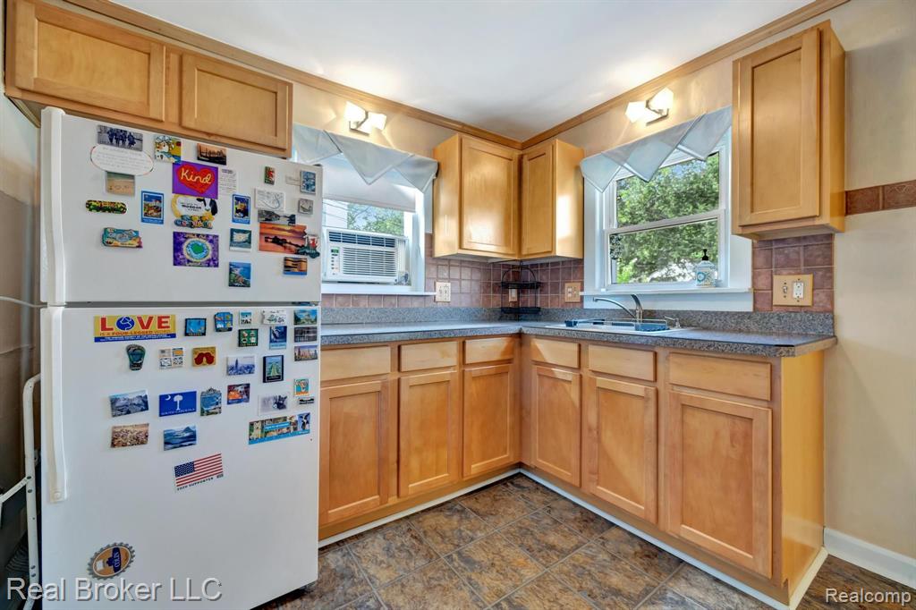 1375 Ruffner Avenue Birmingham, MI 48009 - Photo 17 of 42