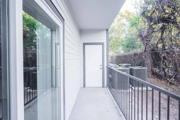 $1,450 | 2101 Reinke Road, Unit 8111, Waller, TX 77484