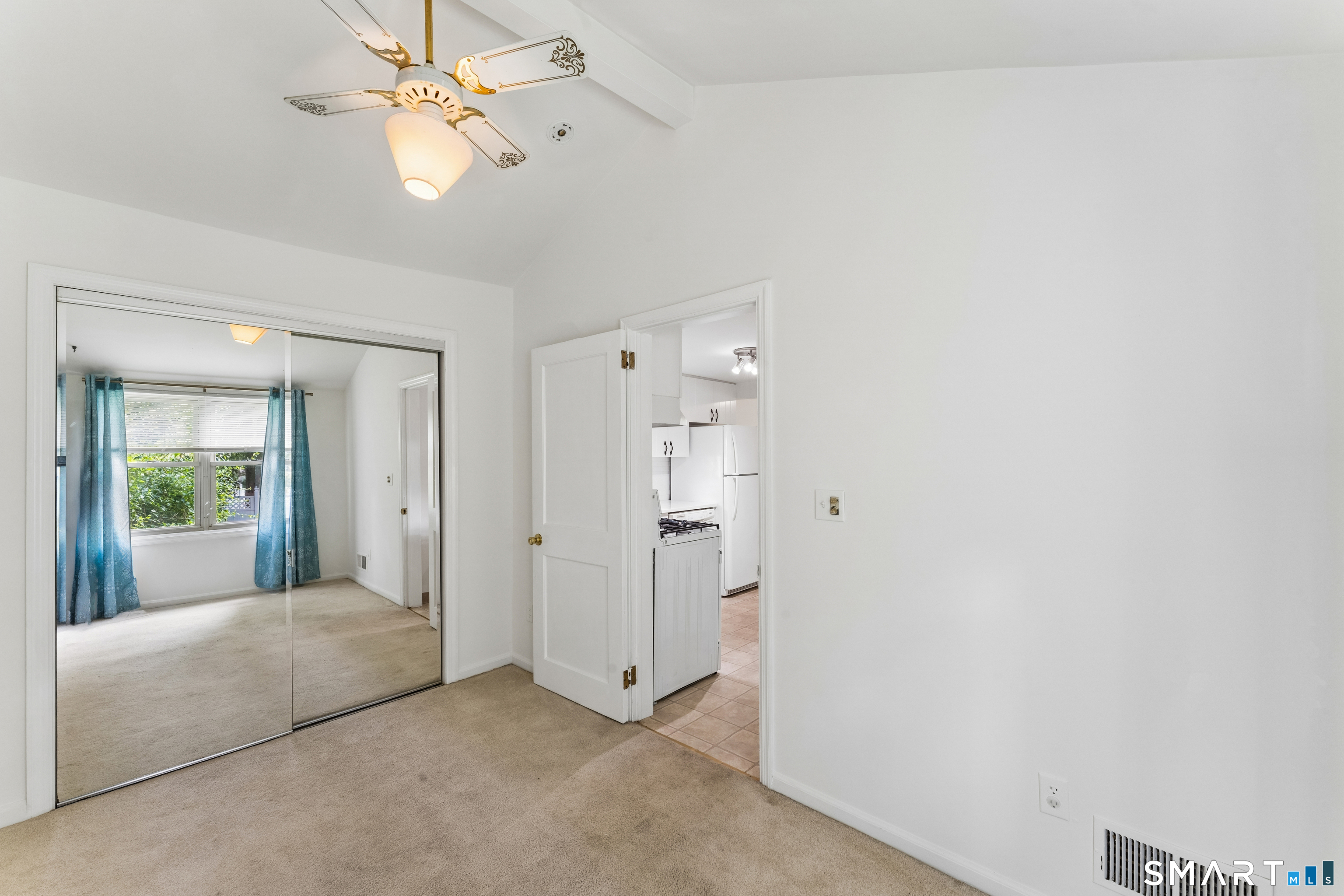 164 Belltown Road Stamford, CT 06905 - Photo 20 of 40
