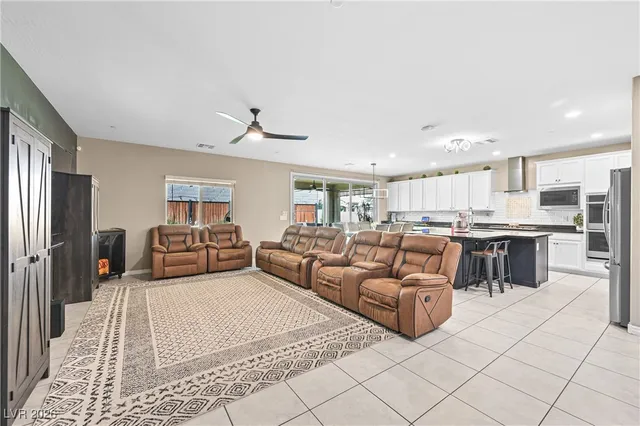 $810,000 | 989 Alverstone Court, Henderson, NV 89002