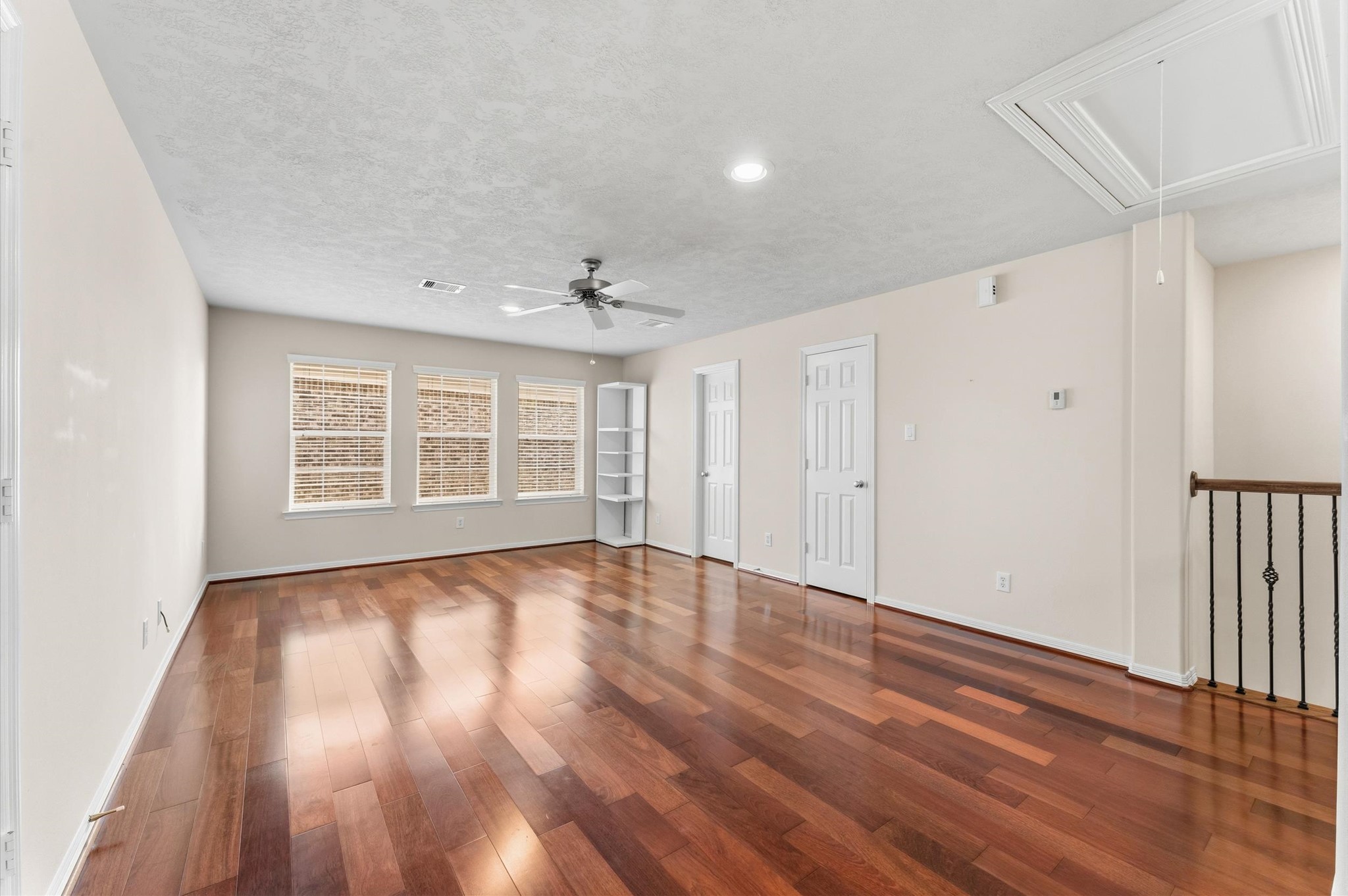 14402 Basalt Lane Houston, TX 77077 - Photo 28 of 40 Game room or 4th baedroom. It has afull bathroom and a walking closet
