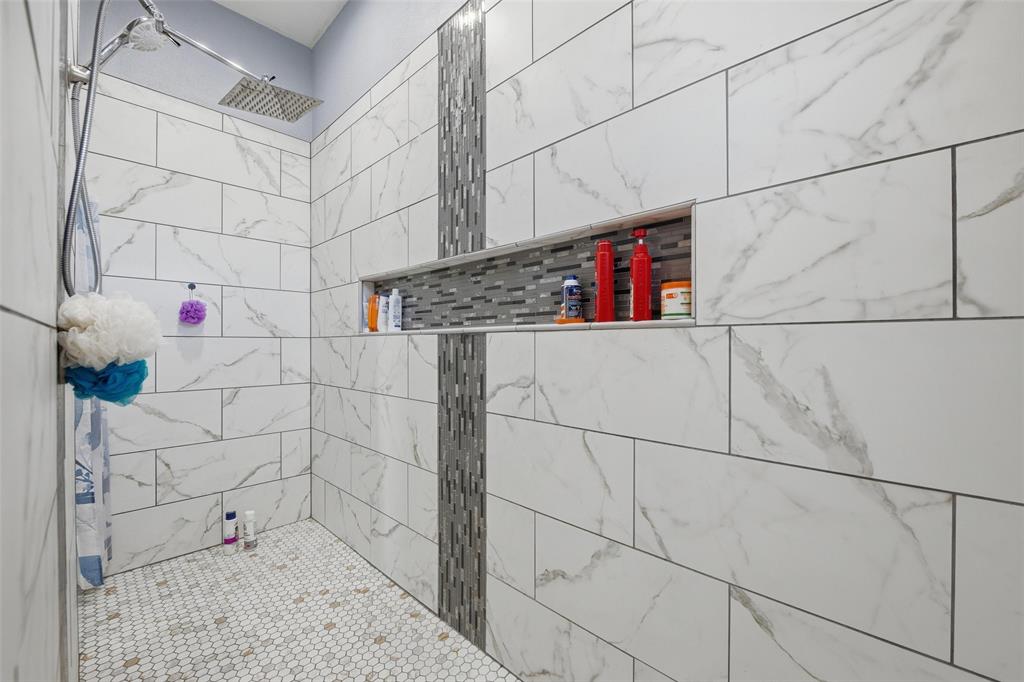 379 Private Road, Unit 4650 Boyd, TX 76023 - Photo 16 of 40 Bathroom with a tile shower