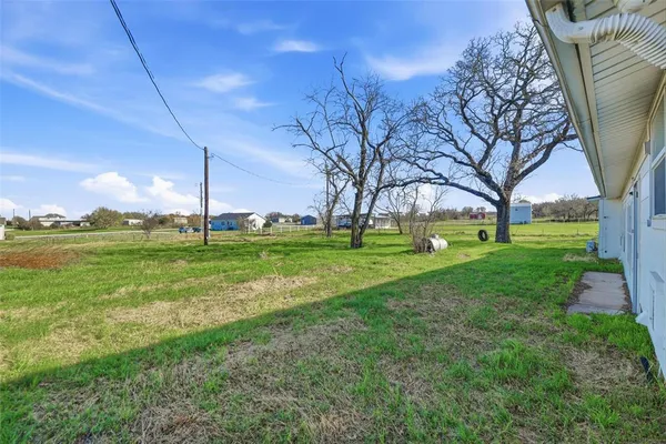 $569,900 | 379 Private Road, Unit 4650, Boyd, TX 76023