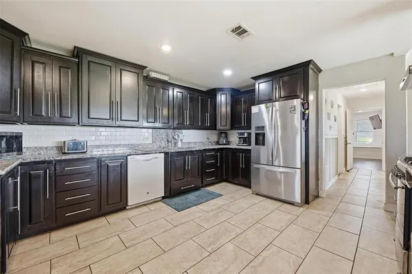 $569,900 | 379 Private Road, Unit 4650, Boyd, TX 76023