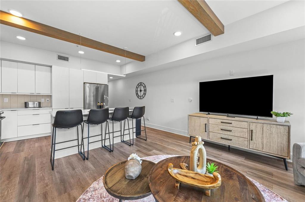 346 Peters Street Southwest, Unit 203 Atlanta, GA 30313 - Photo 2 of 28 Gallery Image 2