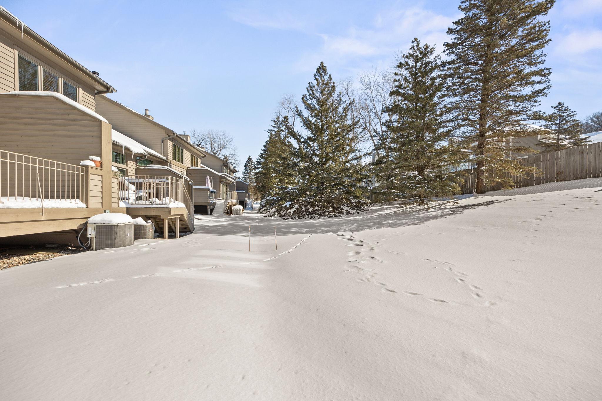 6263 Sequoia Circle Eden Prairie, MN 55346 - Photo 23 of 27