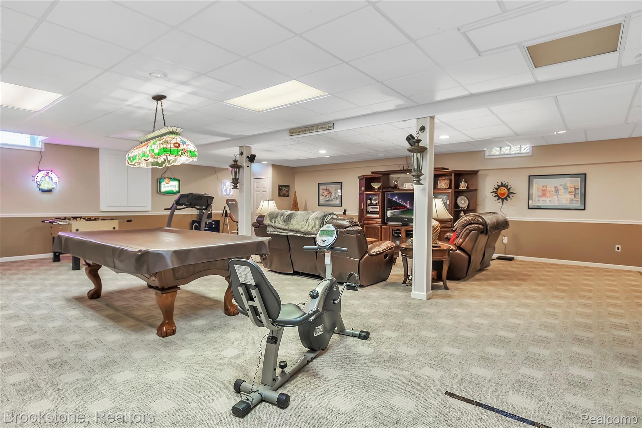 4110 Ridge Side Drive Rochester, MI 48306 - Photo 45 of 51 4110-Ridge-Side-Dr-Rochester-MI-23.jpg