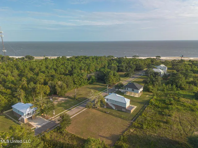 $60,000 | 133 Markham Drive, Long Beach, MS 39560