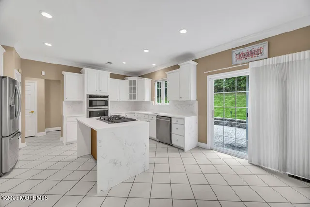 $1,329,999 | 22 Forest Lane, Monroe Township, NJ 08831