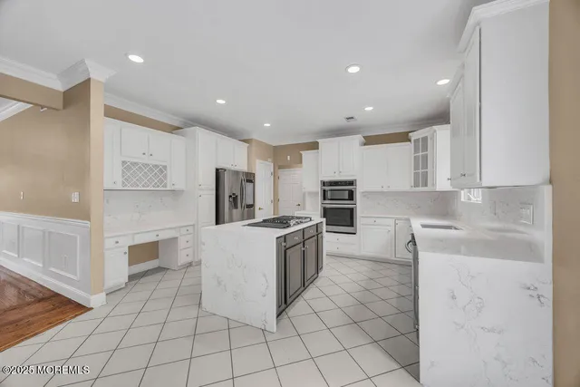 $1,329,999 | 22 Forest Lane, Monroe Township, NJ 08831