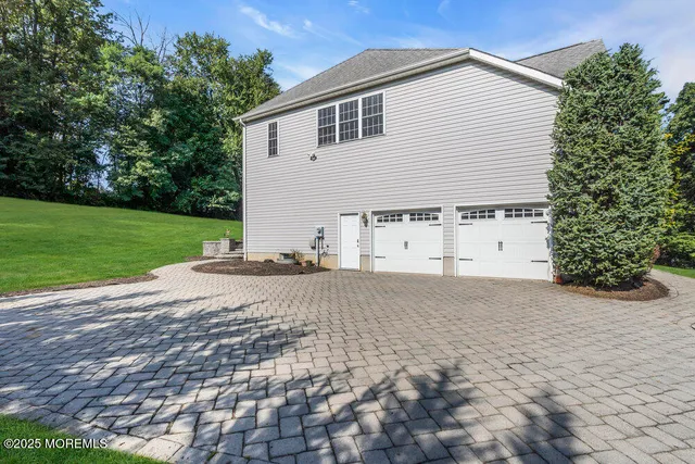$1,329,999 | 22 Forest Lane, Monroe Township, NJ 08831