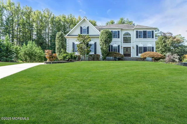 $1,329,999 | 22 Forest Lane, Monroe Township, NJ 08831