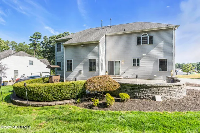 $1,329,999 | 22 Forest Lane, Monroe Township, NJ 08831