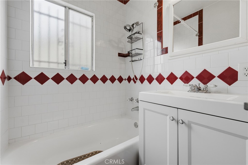 2412 West Tichenor Street Compton, CA 90220 - Photo 22 of 30