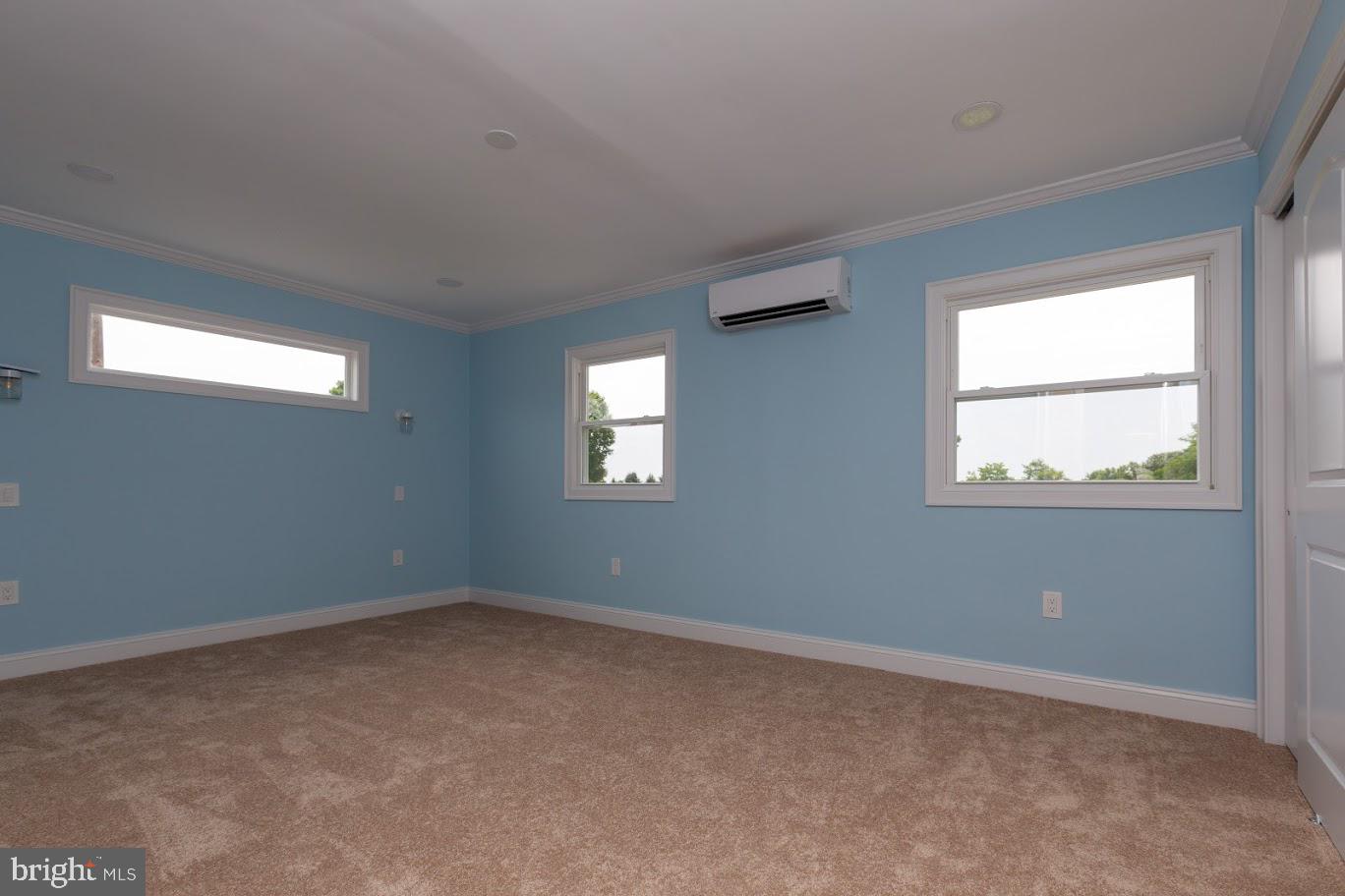 668 Monmouth Road Wrightstown, NJ 08562 - Photo 12 of 28 Gallery Image 12