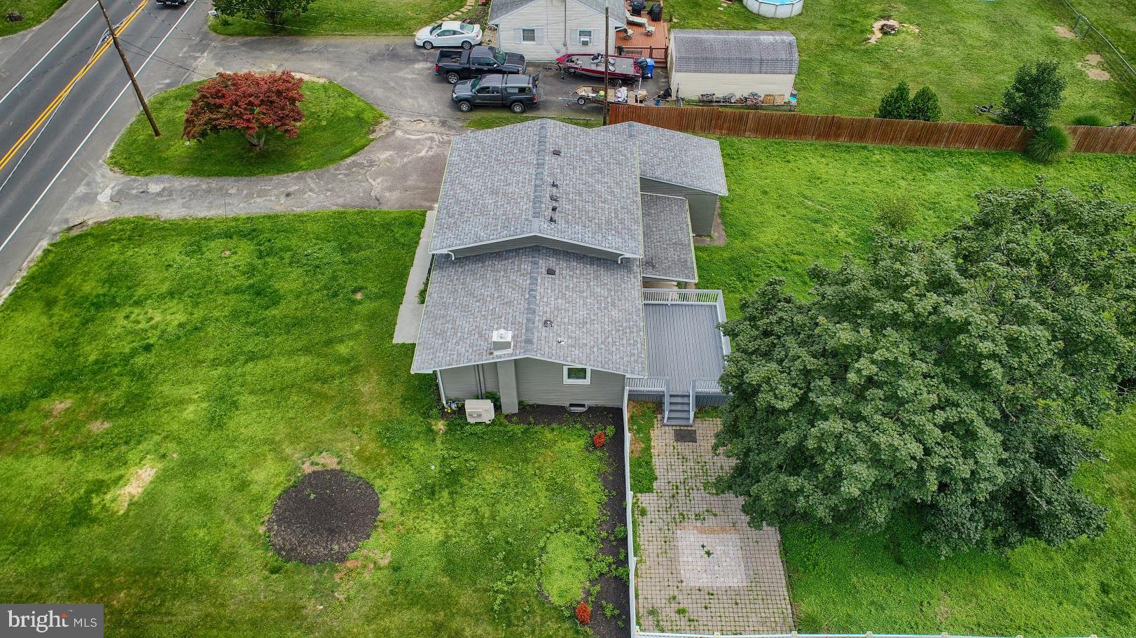 668 Monmouth Road Wrightstown, NJ 08562 - Photo 6 of 28 Gallery Image 6