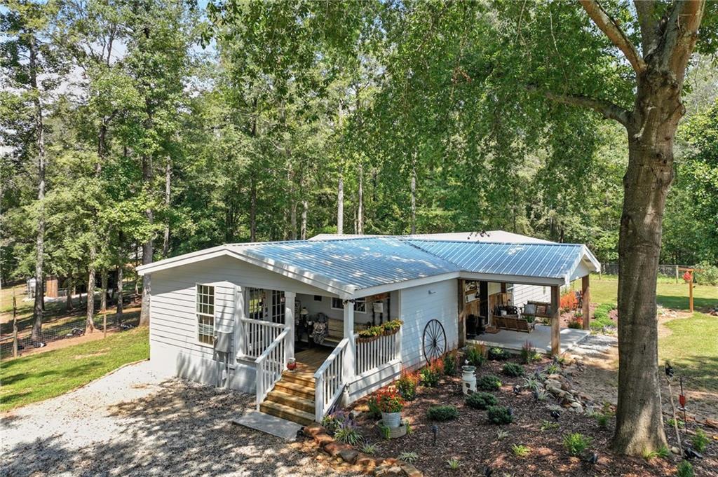 731 Borders Road Commerce, GA 30530 - Photo 7 of 75