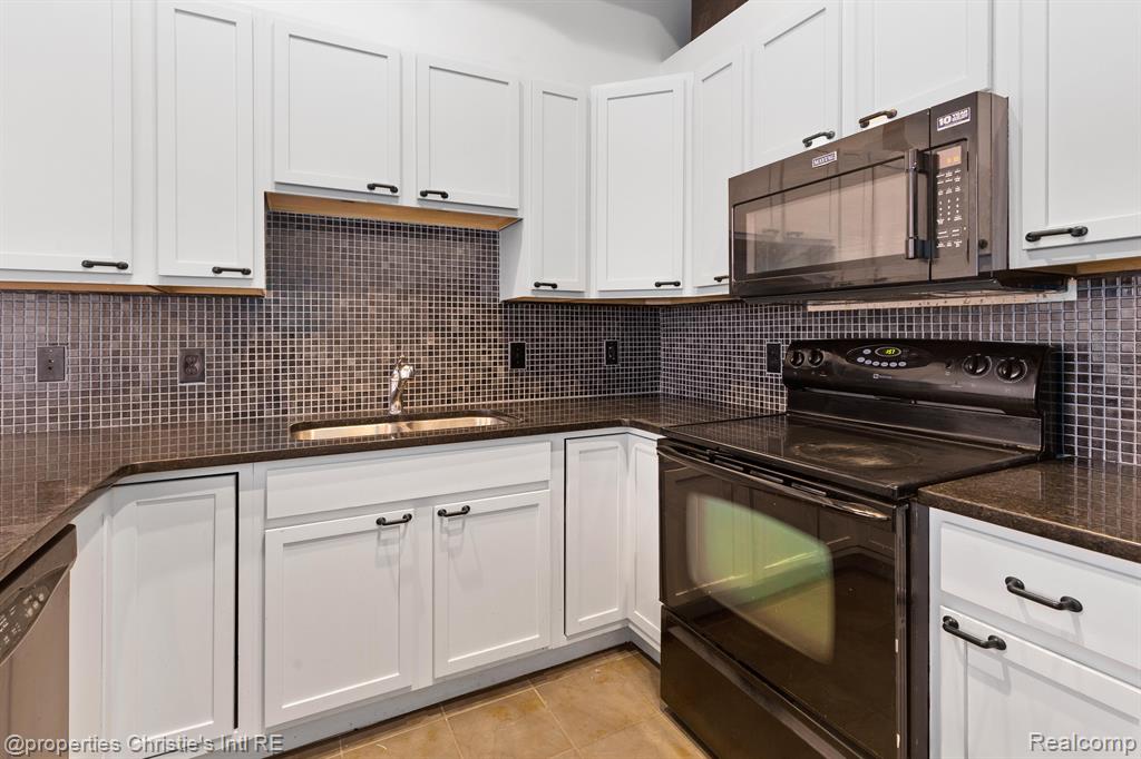 5766 Trumbull, Unit 110 Detroit, MI 48208 - Photo 9 of 22