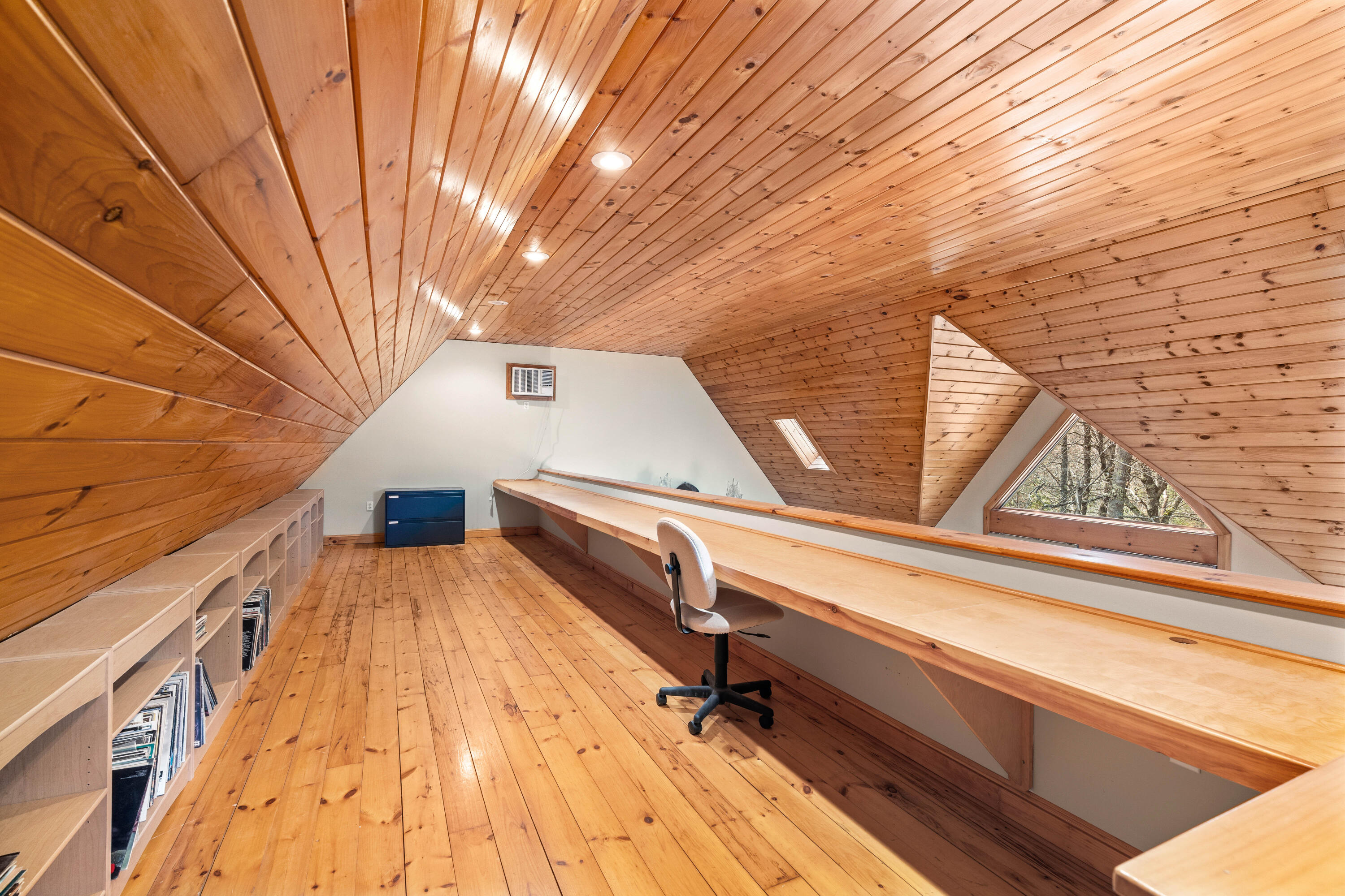 54 Stonetree Road Arrowsic, ME 04530 - Photo 32 of 52 primary-bedroom-loft-54-stonetree-road-a