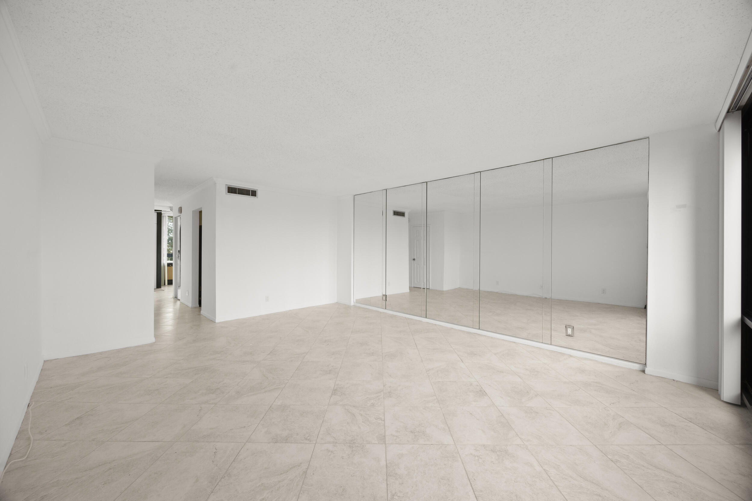 1401 South Federal Highway, Unit 220 Boca Raton, FL 33432 - Photo 15 of 27 a view of an empty room