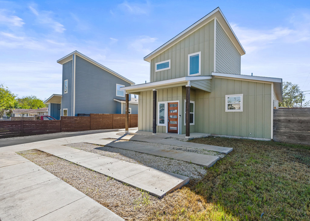 6301 Santos Street, Unit A Austin, TX 78741 - Photo 35 of 37 a front view of a house with yard