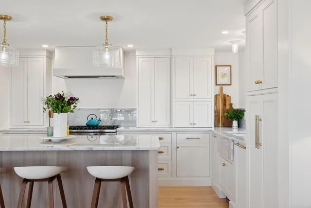 $3,195,000 | 12 Salt Spray Lane, Cape Elizabeth, ME 04107