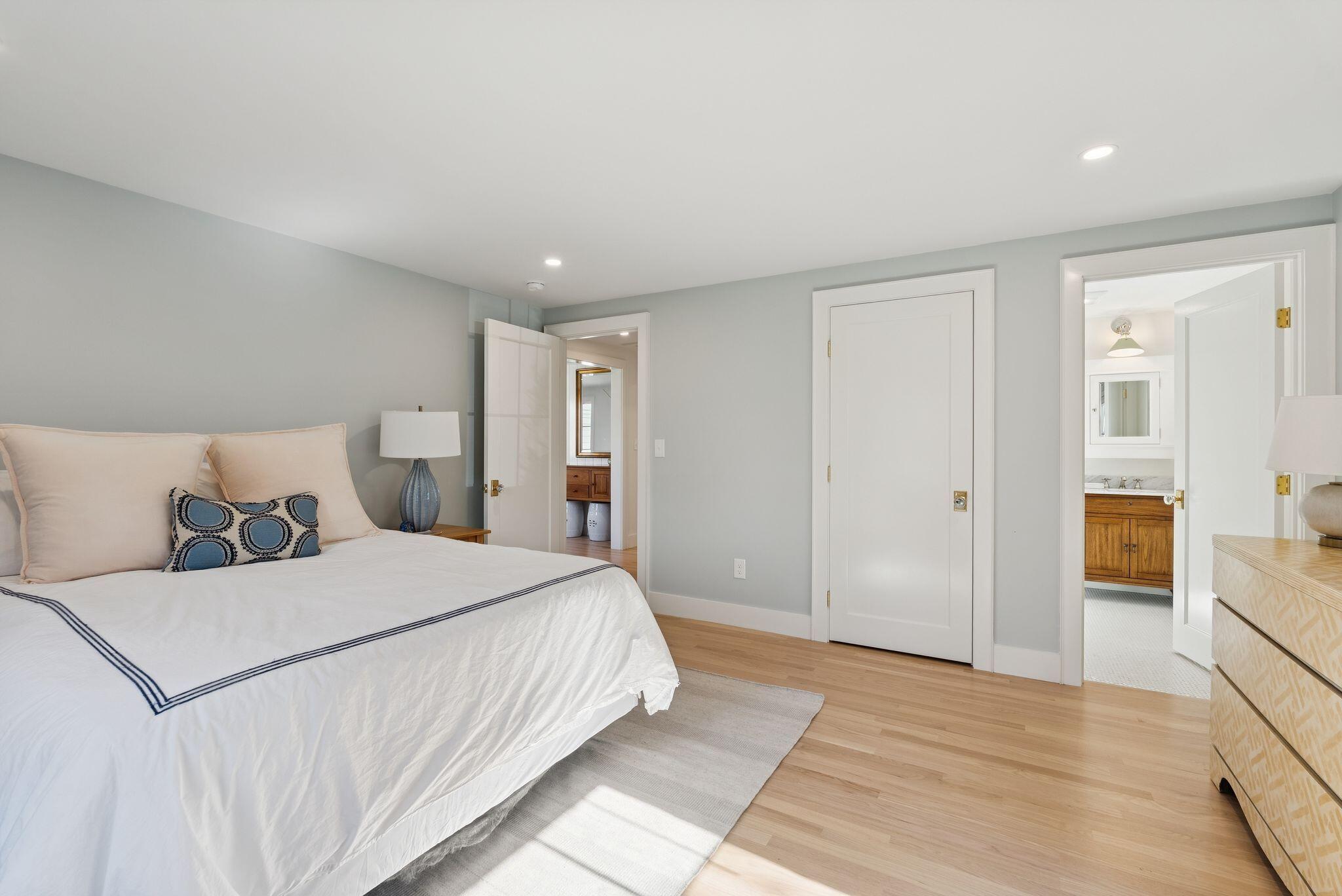 12 Salt Spray Lane Cape Elizabeth, ME 04107 - Photo 22 of 41 Ensuite 2