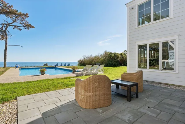 $3,195,000 | 12 Salt Spray Lane, Cape Elizabeth, ME 04107