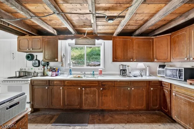 $435,000 | 140 Millbrook Road, Washington, NJ 07882