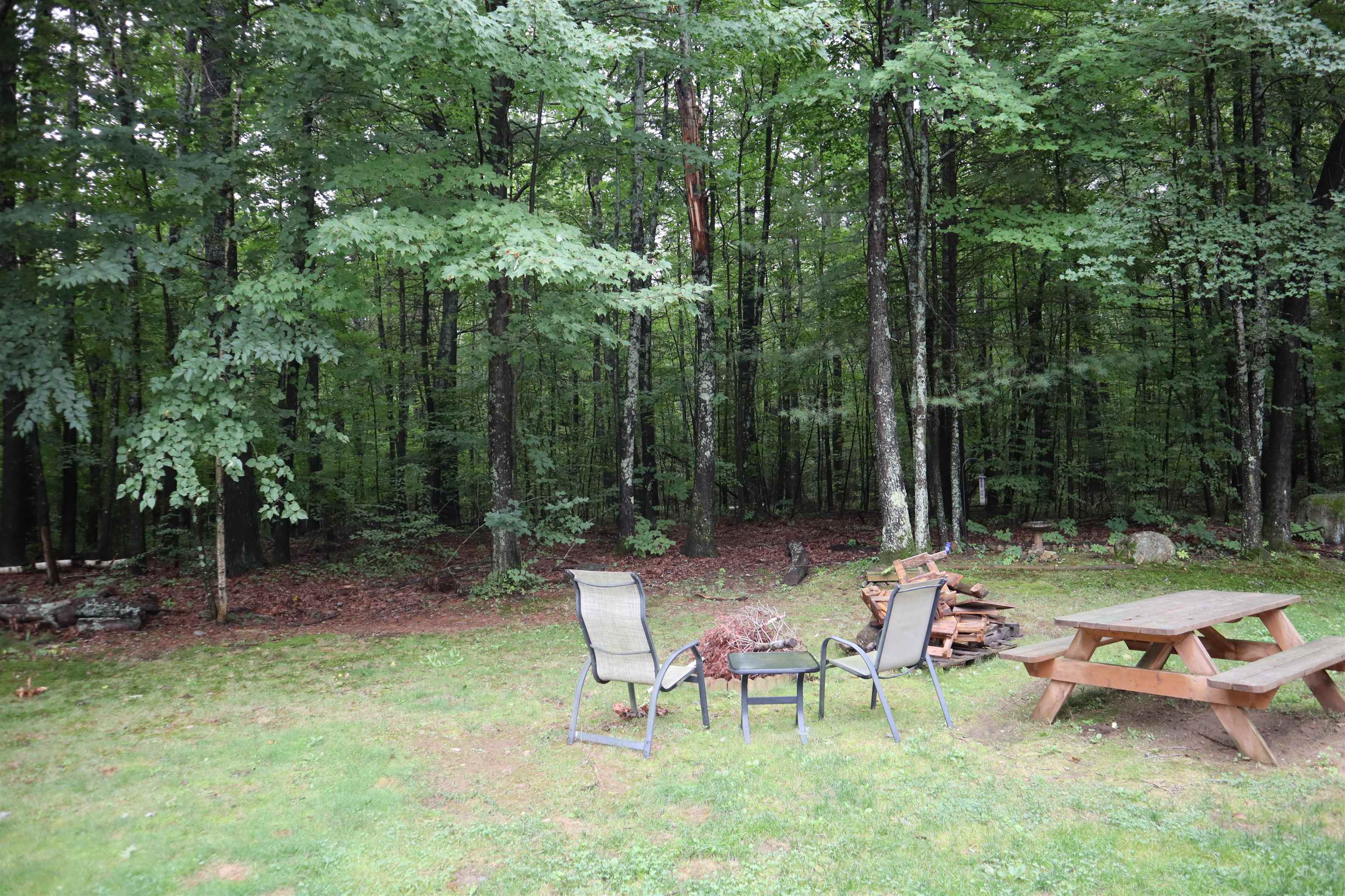 564 Third Range Road Pembroke, NH 03275 - Photo 8 of 36