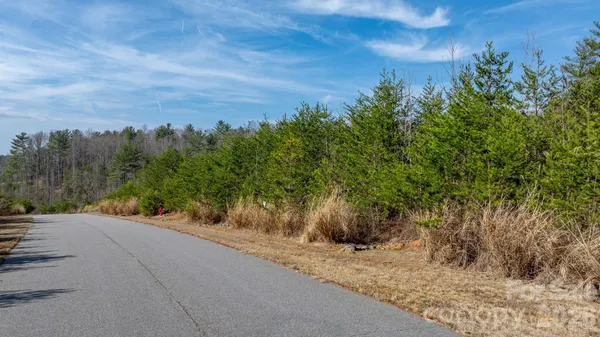 $639,900 | 2084 Starlight Lane, Morganton, NC 28655