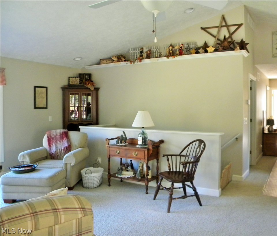 3020 Explorer Road Southwest Carrollton, OH 44615 - Photo 5 of 23 What a cute place to put your decorations!