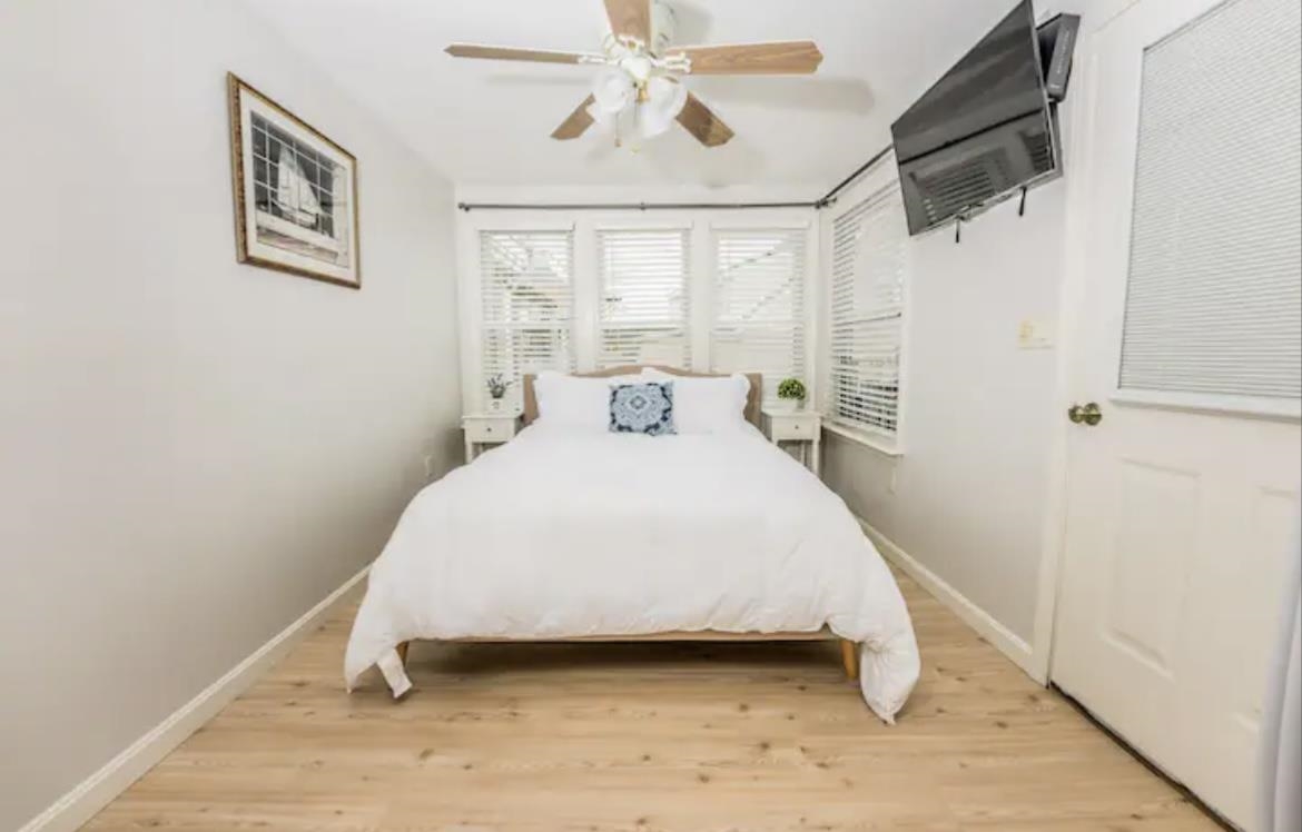 16 Hill Road, Unit 6 Tilton, NH 03276 - Photo 6 of 14 Gallery Image 6