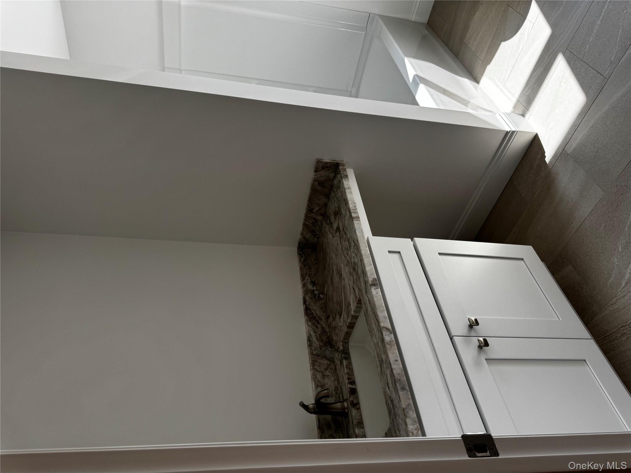 7 Tulip Road Mahopac, NY 10541 - Photo 12 of 32 Bathroom