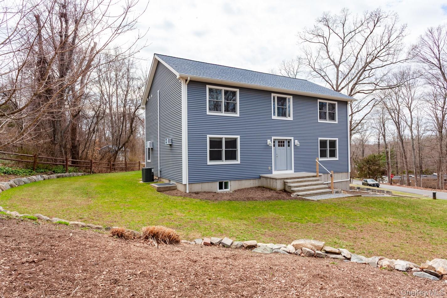 7 Tulip Road Mahopac, NY 10541 - Photo 2 of 29
