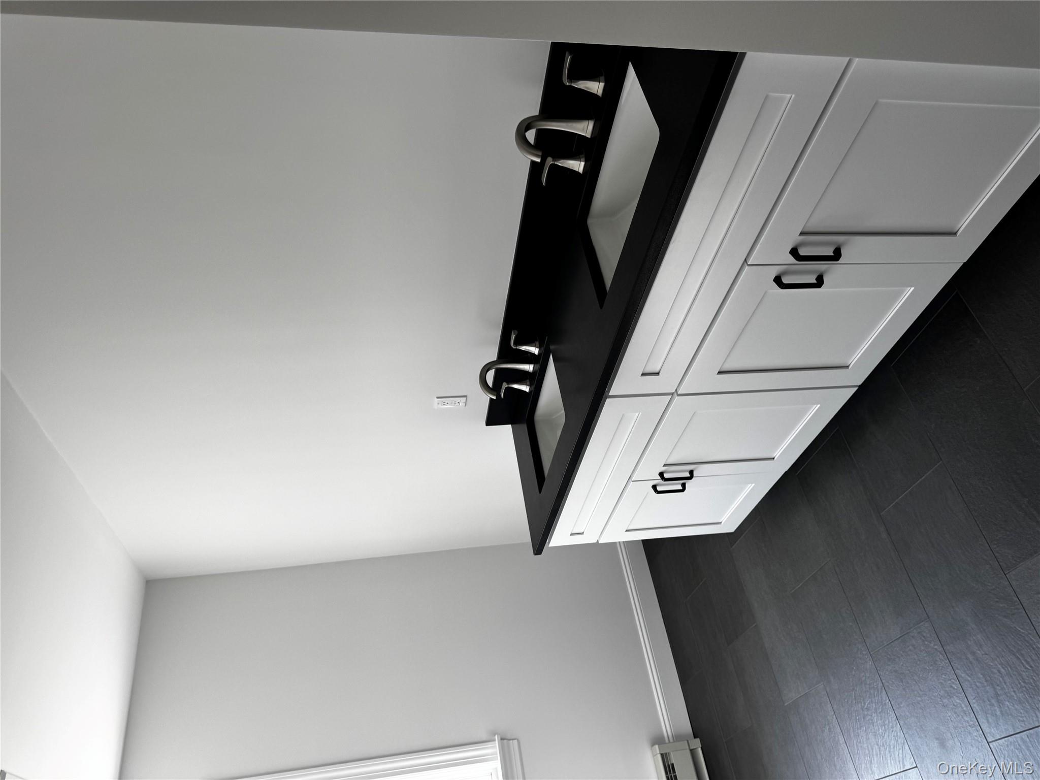 7 Tulip Road Mahopac, NY 10541 - Photo 21 of 32 Bathroom