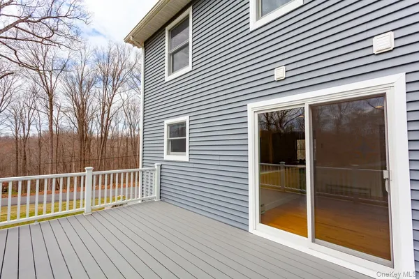 $899,900 | 7 Tulip Road, Mahopac, NY 10541