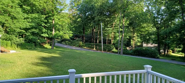 $899,900 | 7 Tulip Road, Mahopac, NY 10541