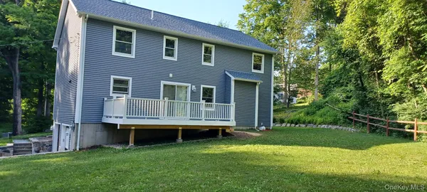 $899,900 | 7 Tulip Road, Mahopac, NY 10541