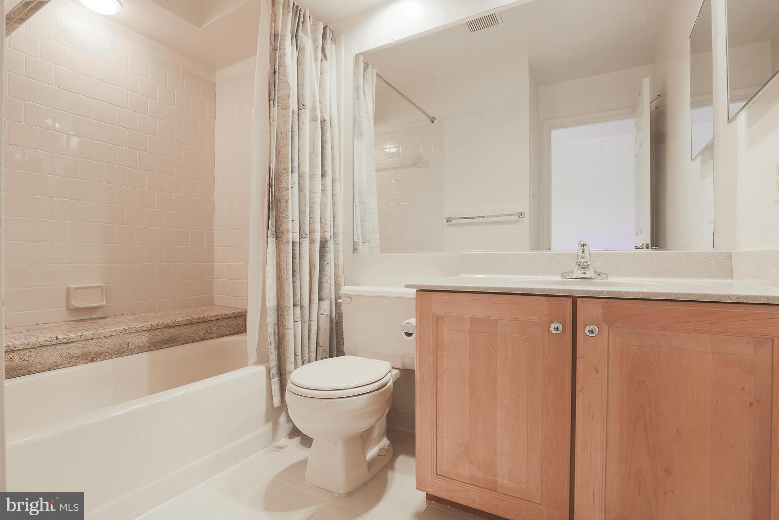24 Rhodes Place Lutherville-Timonium, MD 21093 - Photo 14 of 28 Bath (Master)