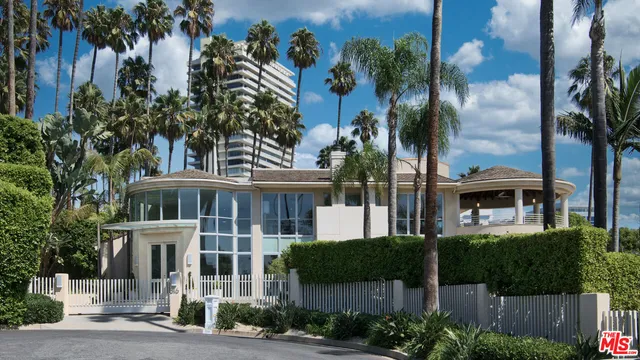$22,995,000 | 816 Monte Leon Drive, Beverly Hills, CA 90210