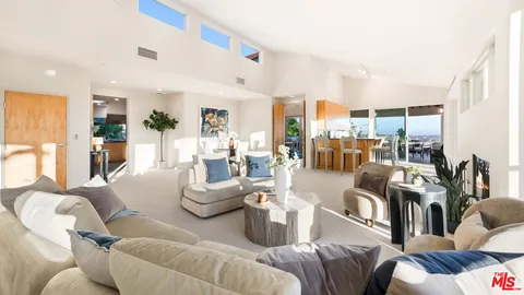 $22,995,000 | 816 Monte Leon Drive, Beverly Hills, CA 90210