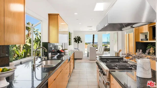 $22,995,000 | 816 Monte Leon Drive, Beverly Hills, CA 90210