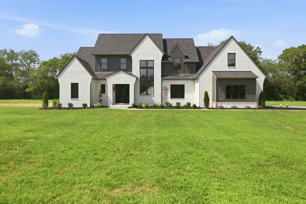 $1,494,999 | 322 Canna Drive, Lascassas, TN 37085