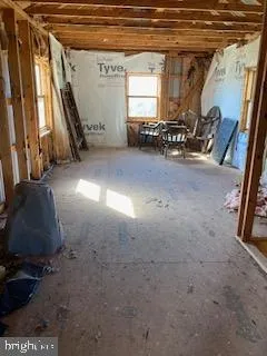 a view of back yard of the house