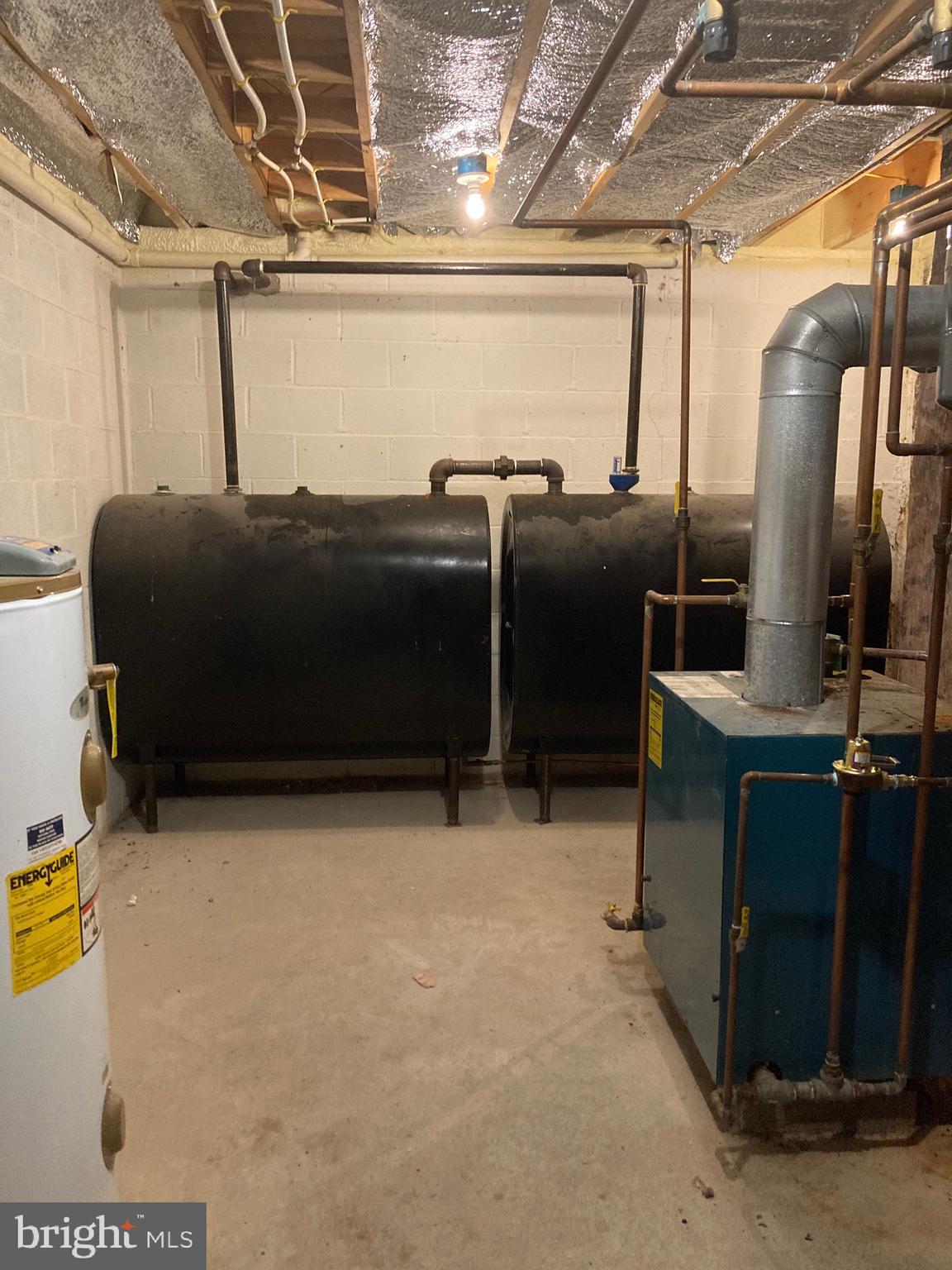 8124 Cromwell Church Road Hustontown, PA 17229 - Photo 42 of 61 Dual 2-275 fuel tanks