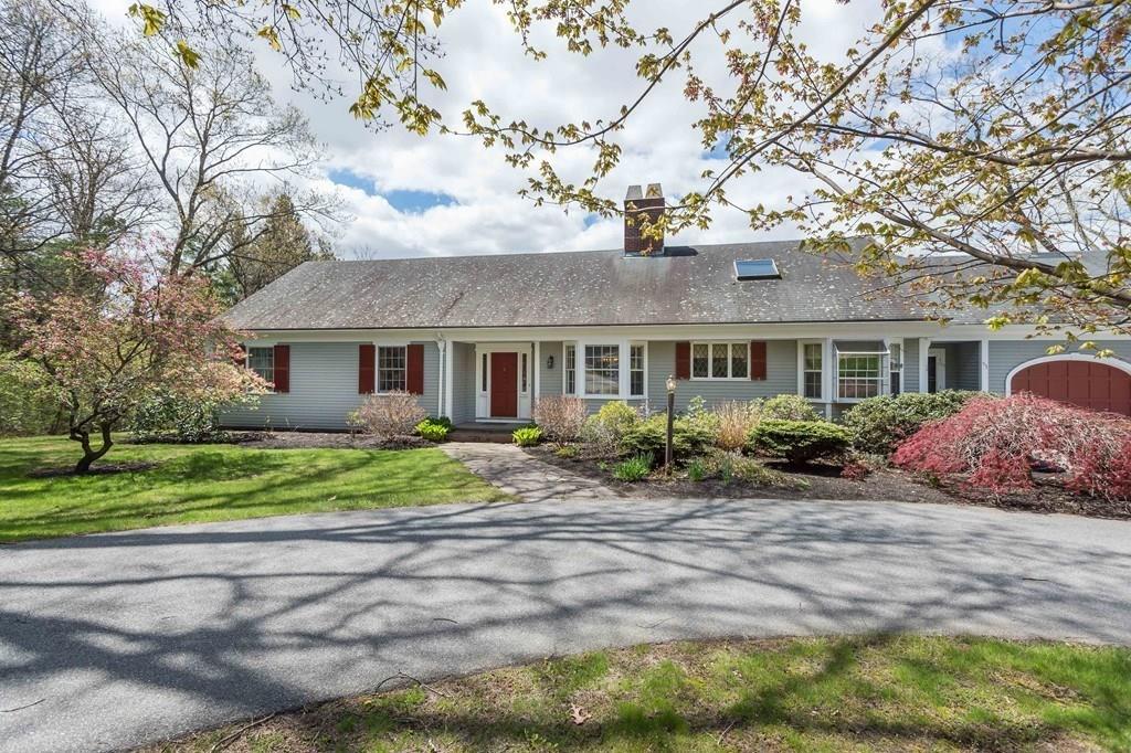 93 Spring Grove Road Andover, MA 01810 - Photo 3 of 40