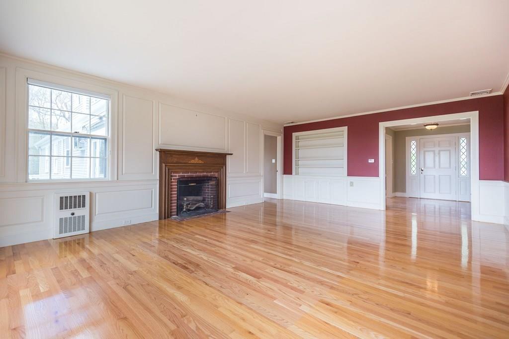 93 Spring Grove Road Andover, MA 01810 - Photo 8 of 40