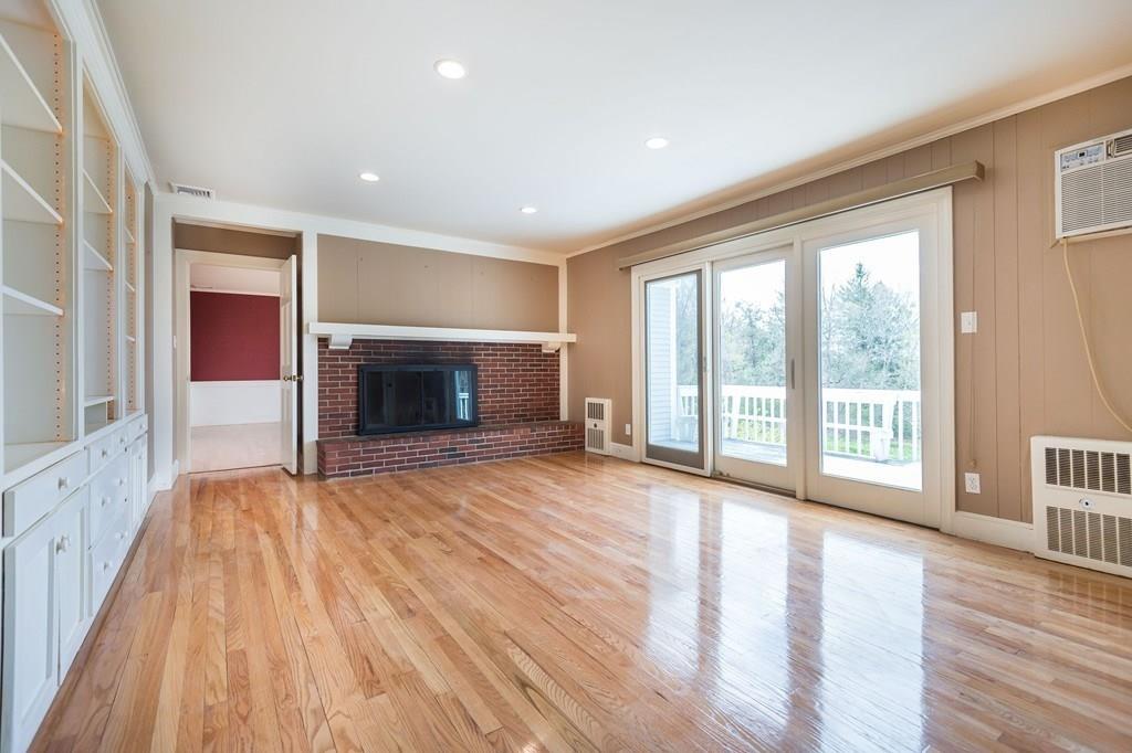 93 Spring Grove Road Andover, MA 01810 - Photo 9 of 40